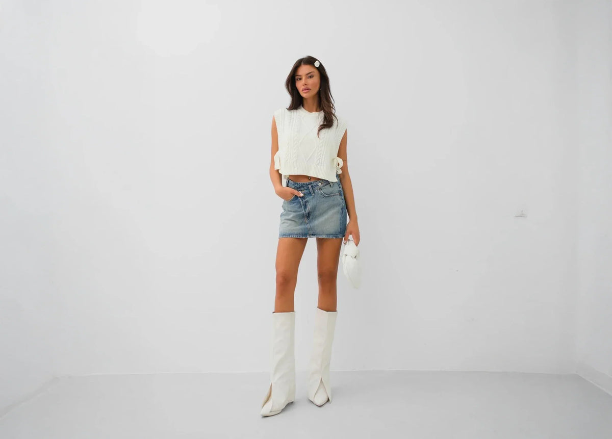 What is a Sweater? What are the Combination Suggestions?