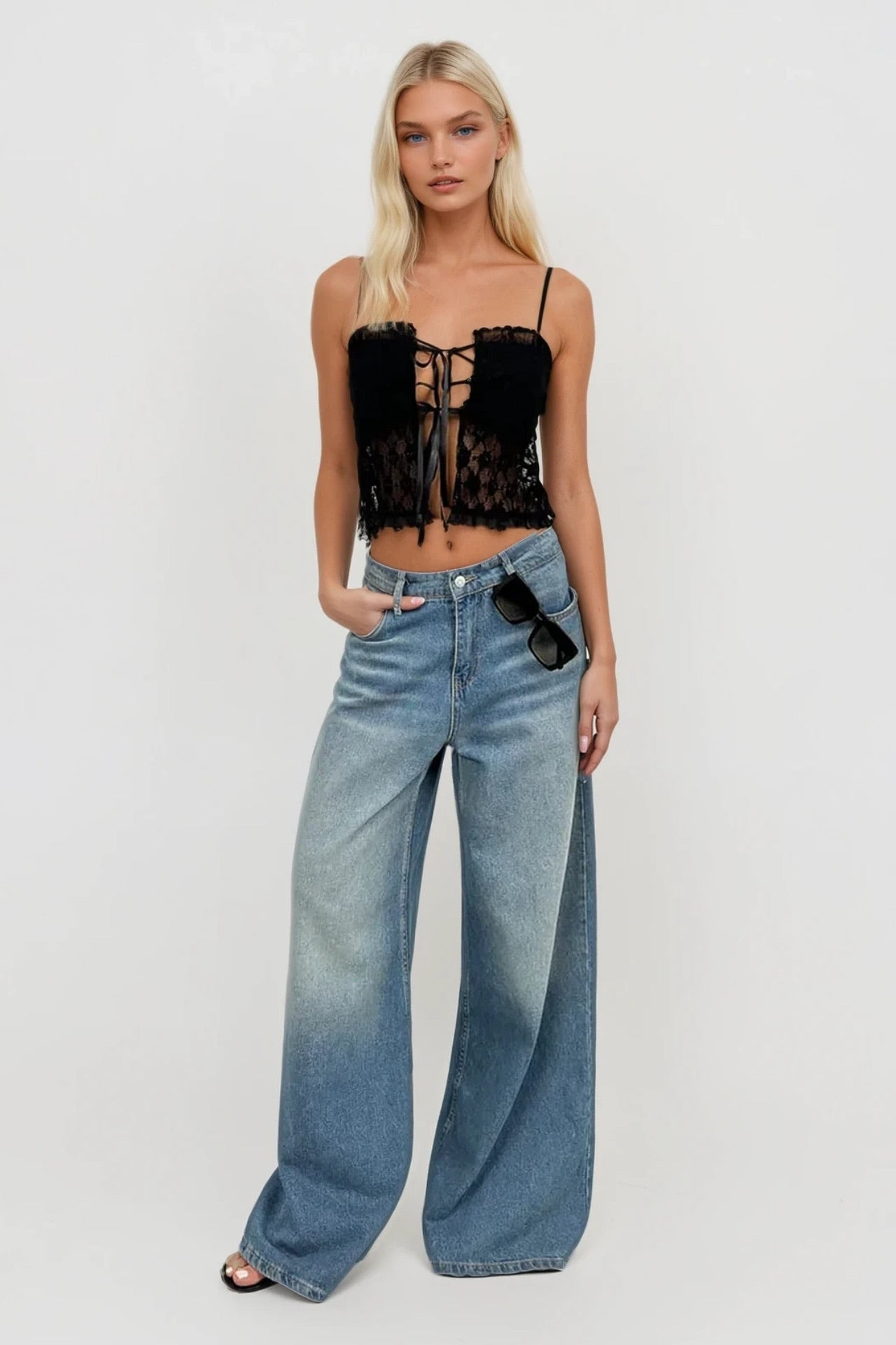 Lace Lace-Up Detail Black Crop