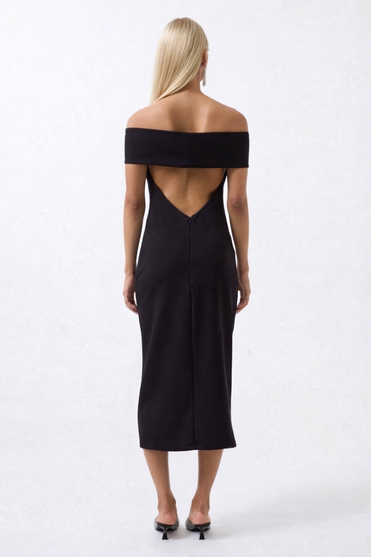 Shoulder Fold Detail Maxi Black Dress