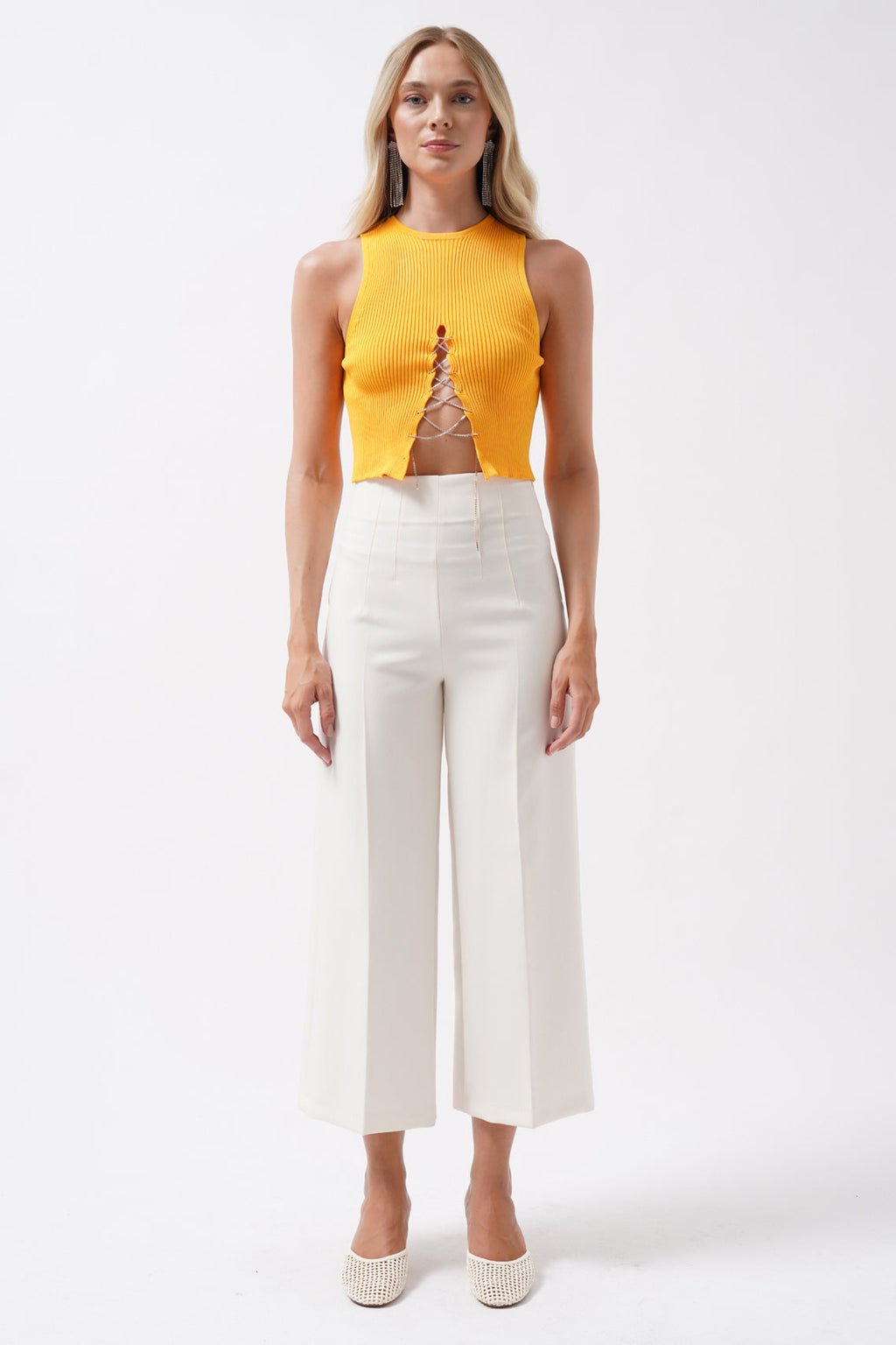 Stone Detay Cutout Mango Crop Blouse