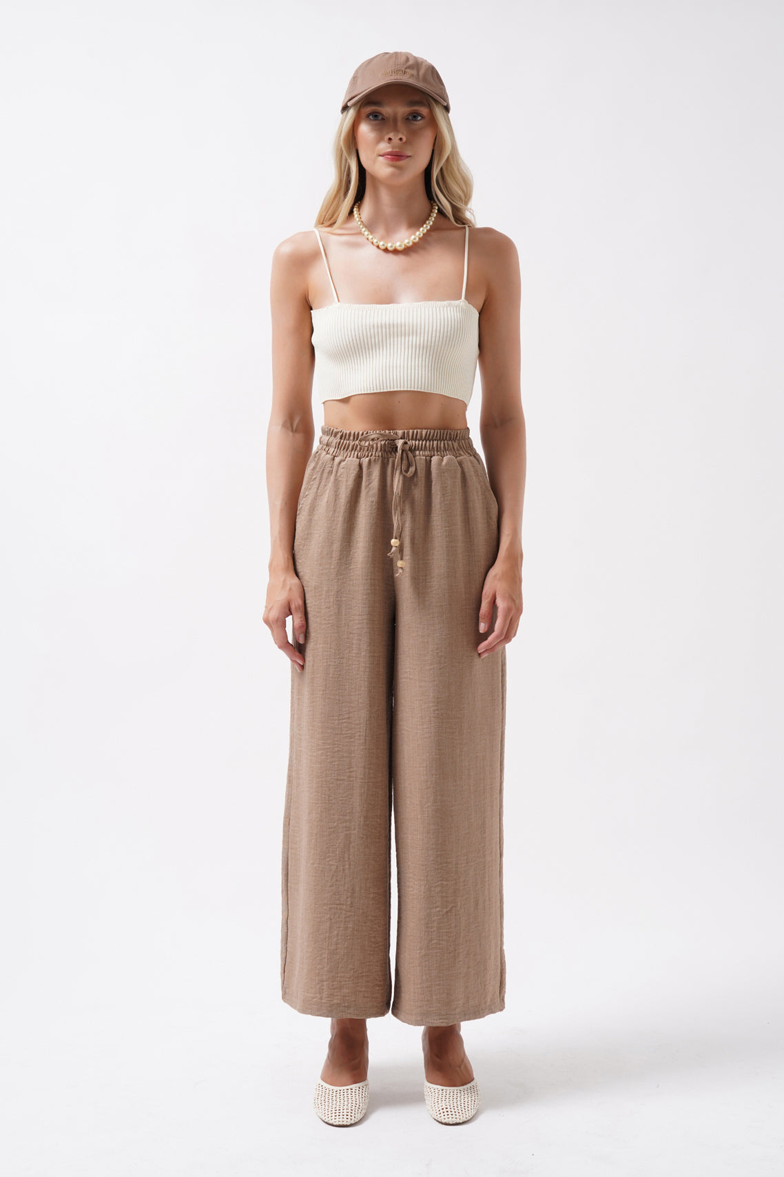 Accessory Detail Linen Brown Pants