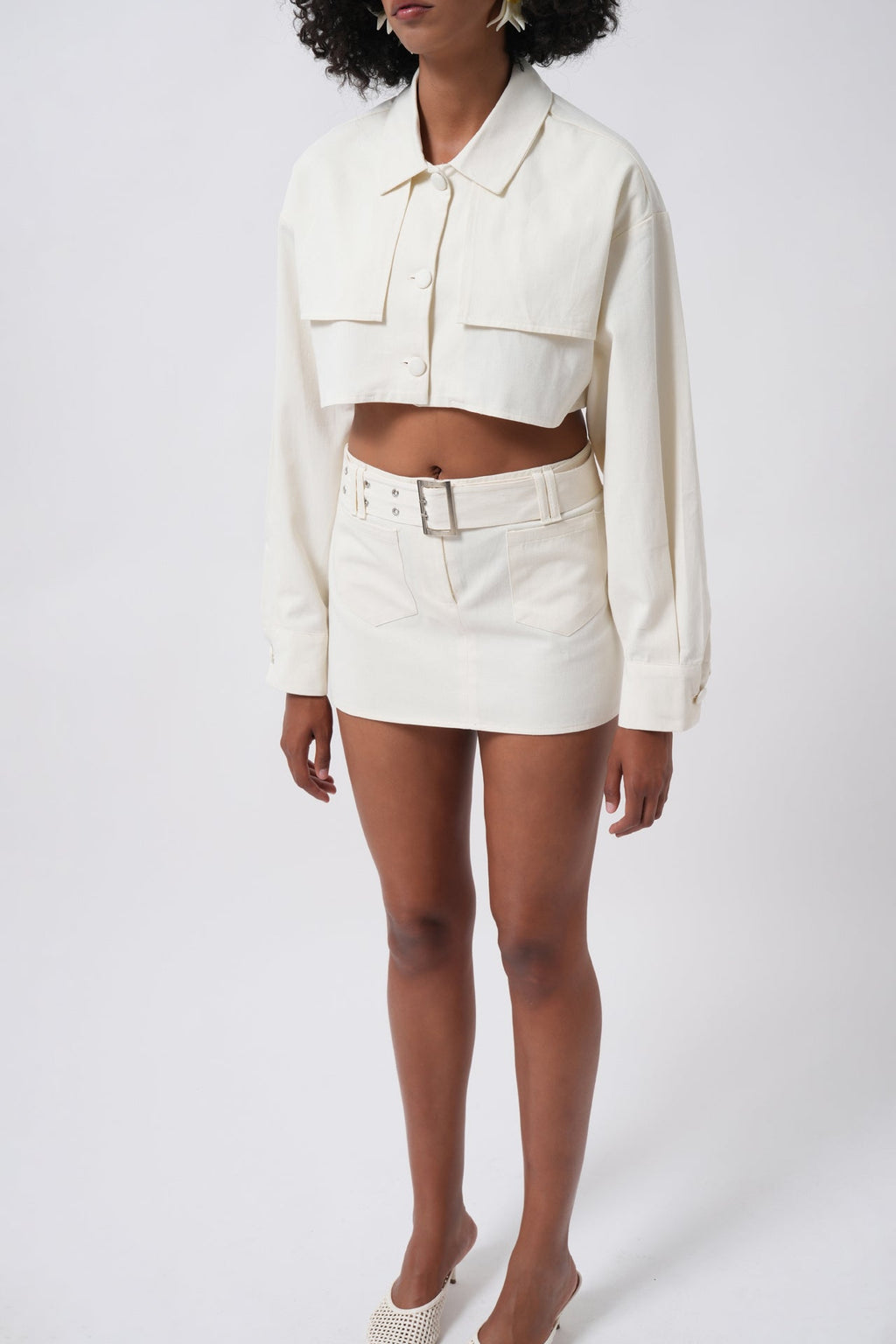 Button Detay Ecru Crop Jacket