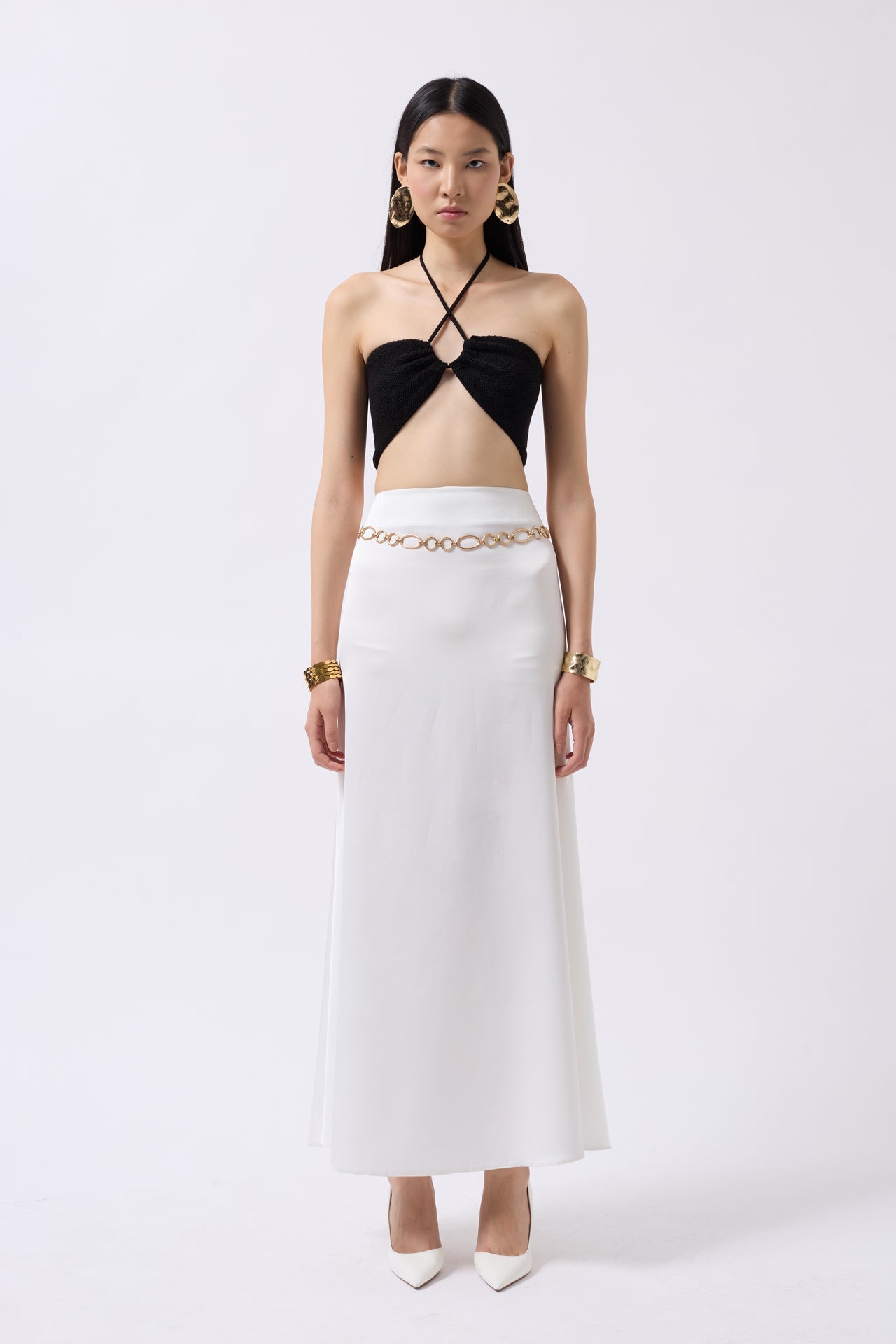 Bust Cutout Textured Black Bra
