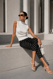 Puantiye Pattern Black Kapri Trousers