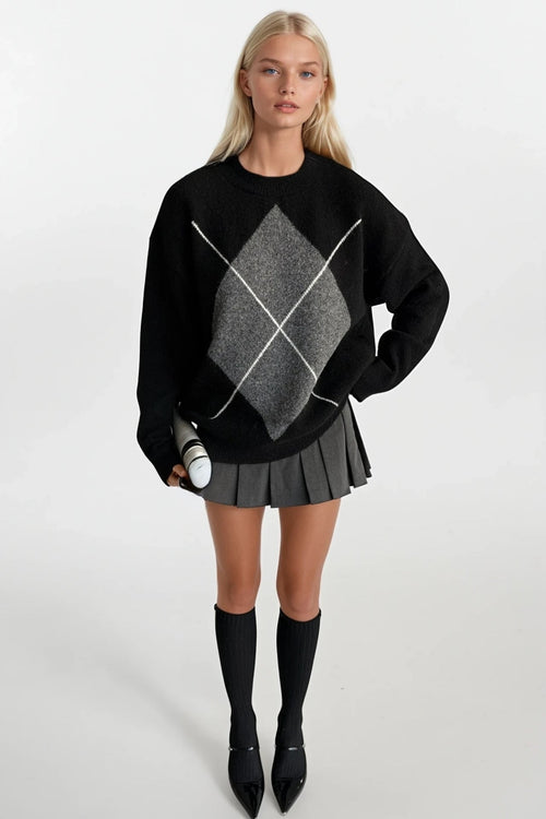 Baklava Pattern Crew Neck Black Knit Sweater