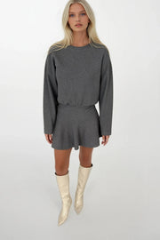 Gray Dress with Crew Neck and Fitted Waist
