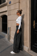 Pocket Detail Reverse Stitch Black Jean