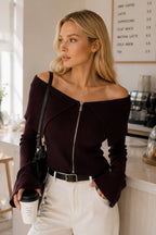 Madonna Collar Brown Zipper Knitted Blouse