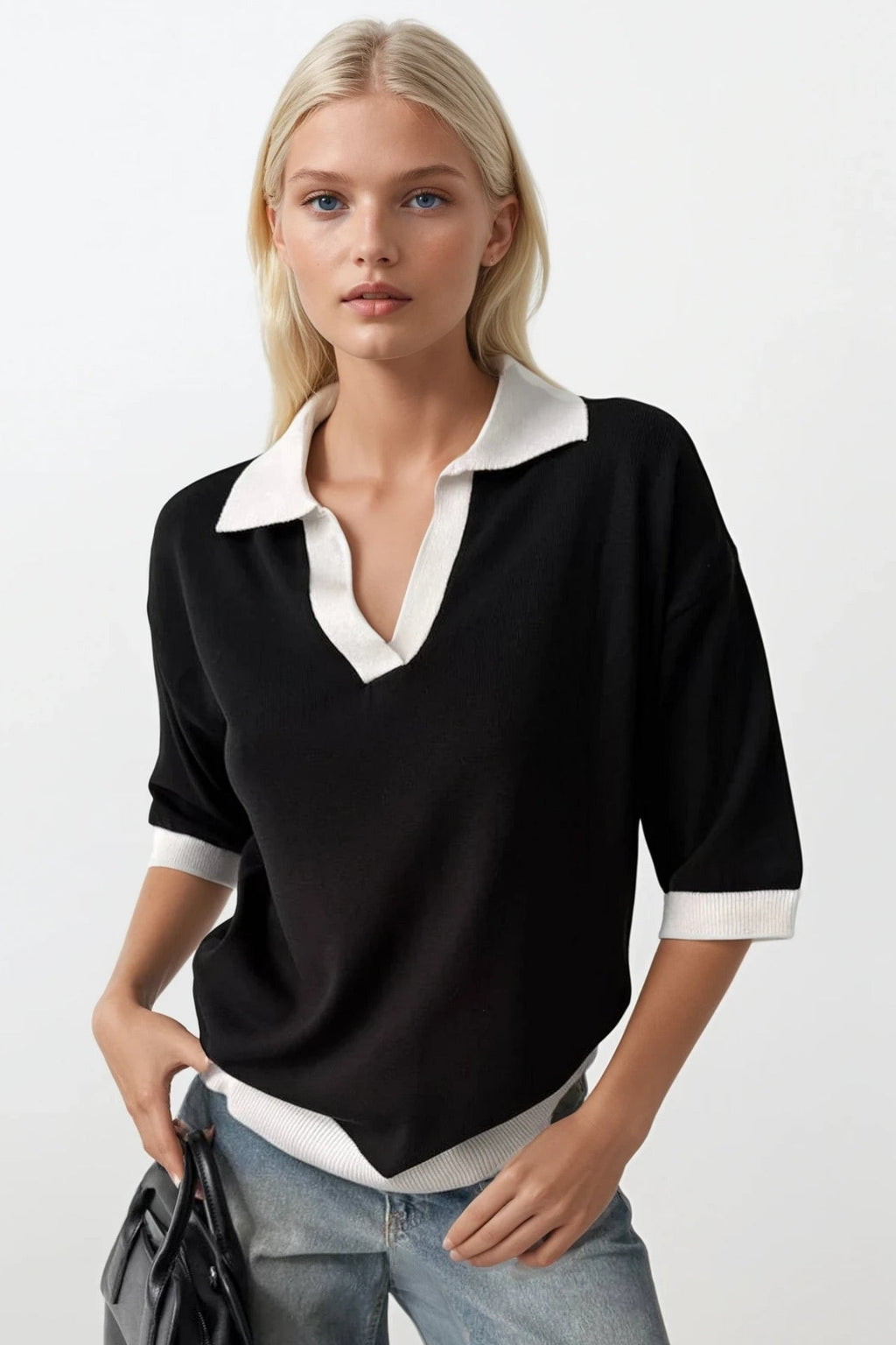 V-Neck Stripe Detail Black White T-Shirt