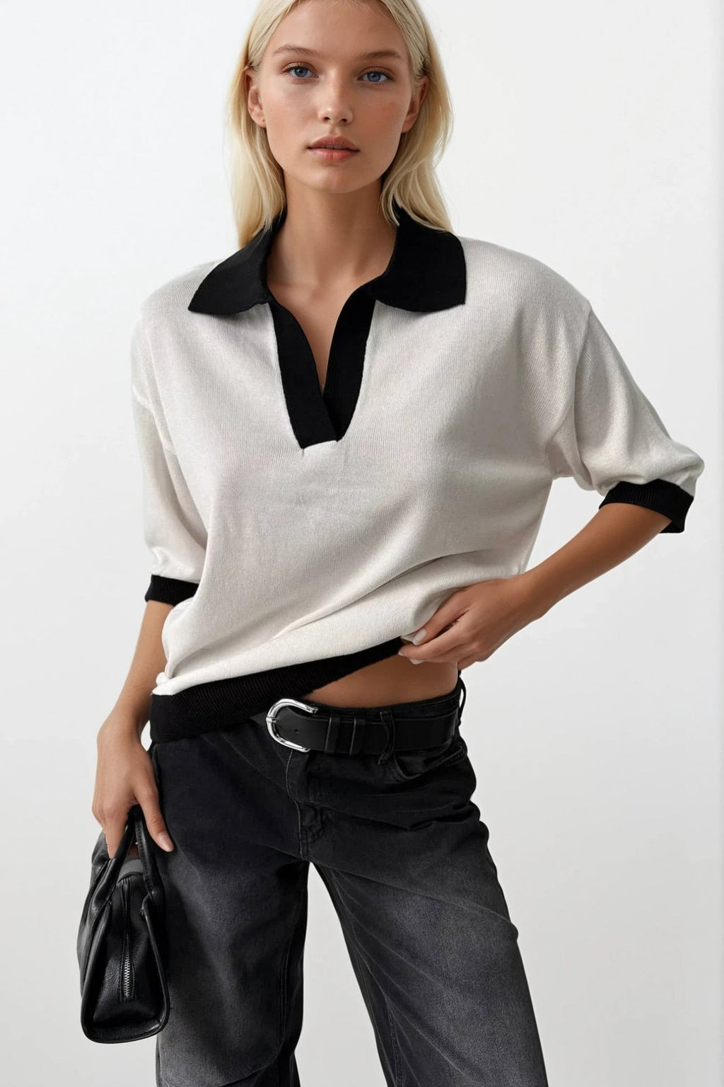 V-Neck Stripe Detail White Black T-Shirt