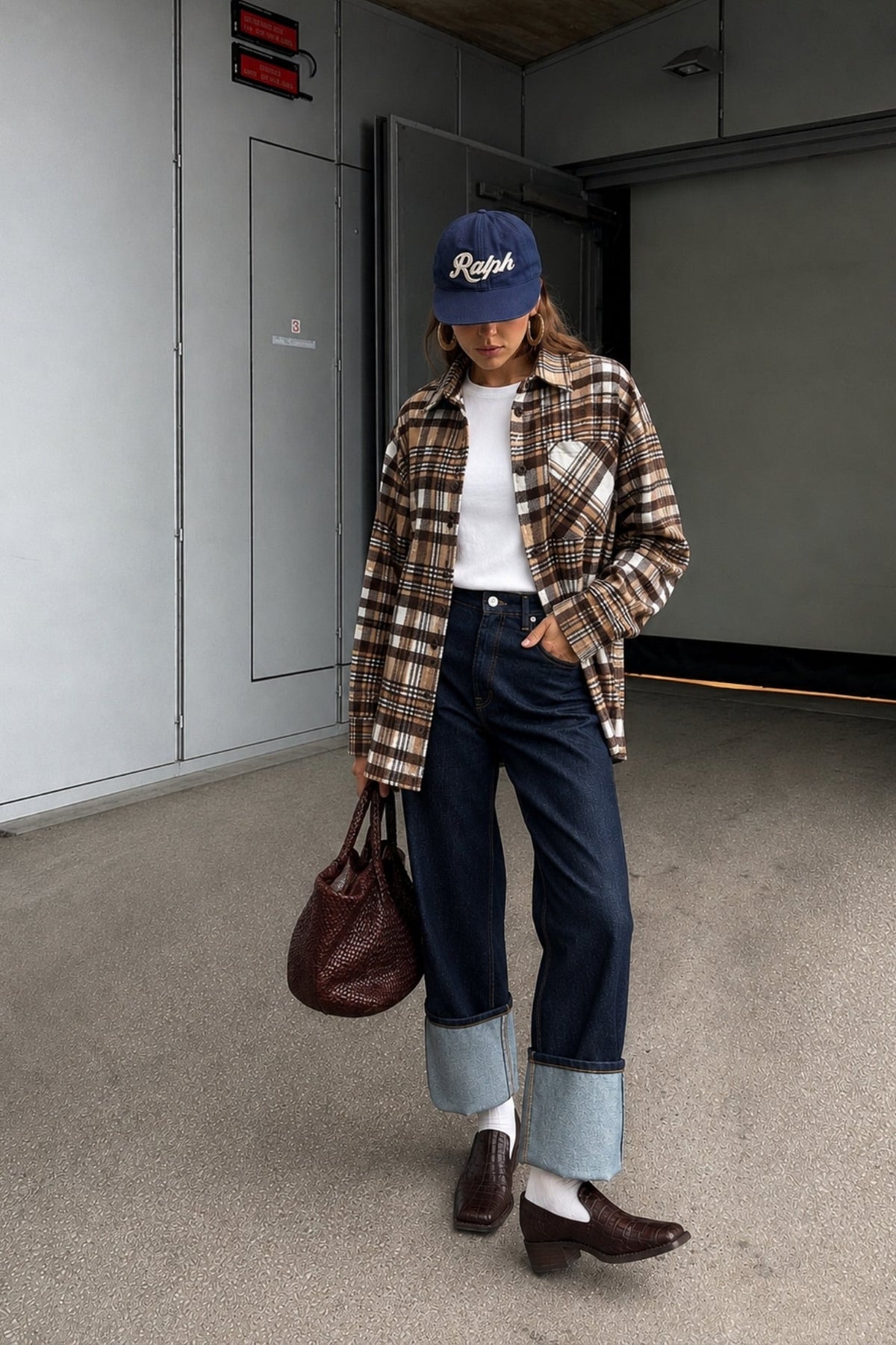 Basic Oversized Brown Plaid Shirt
