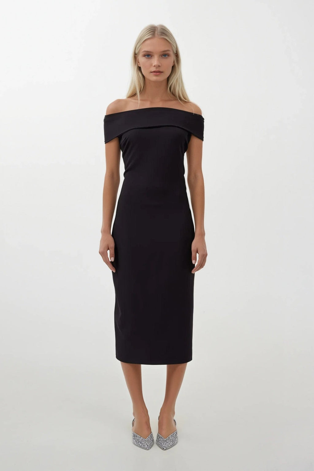 Shoulder Fold Detail Maxi Black Dress