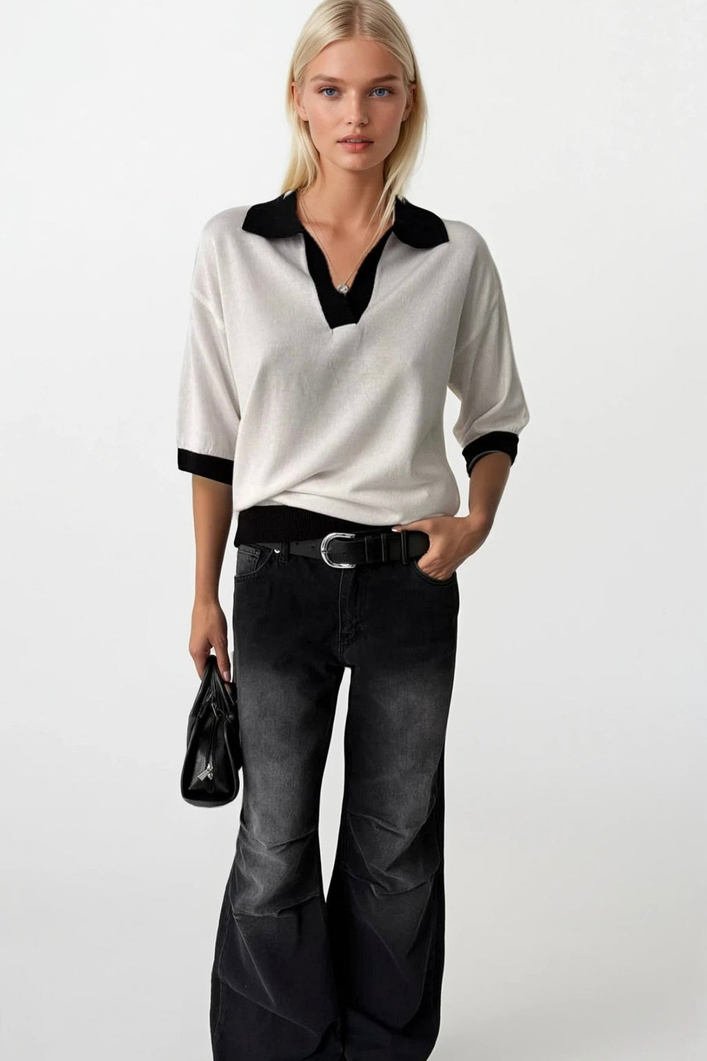 V-Neck Stripe Detail White Black T-Shirt