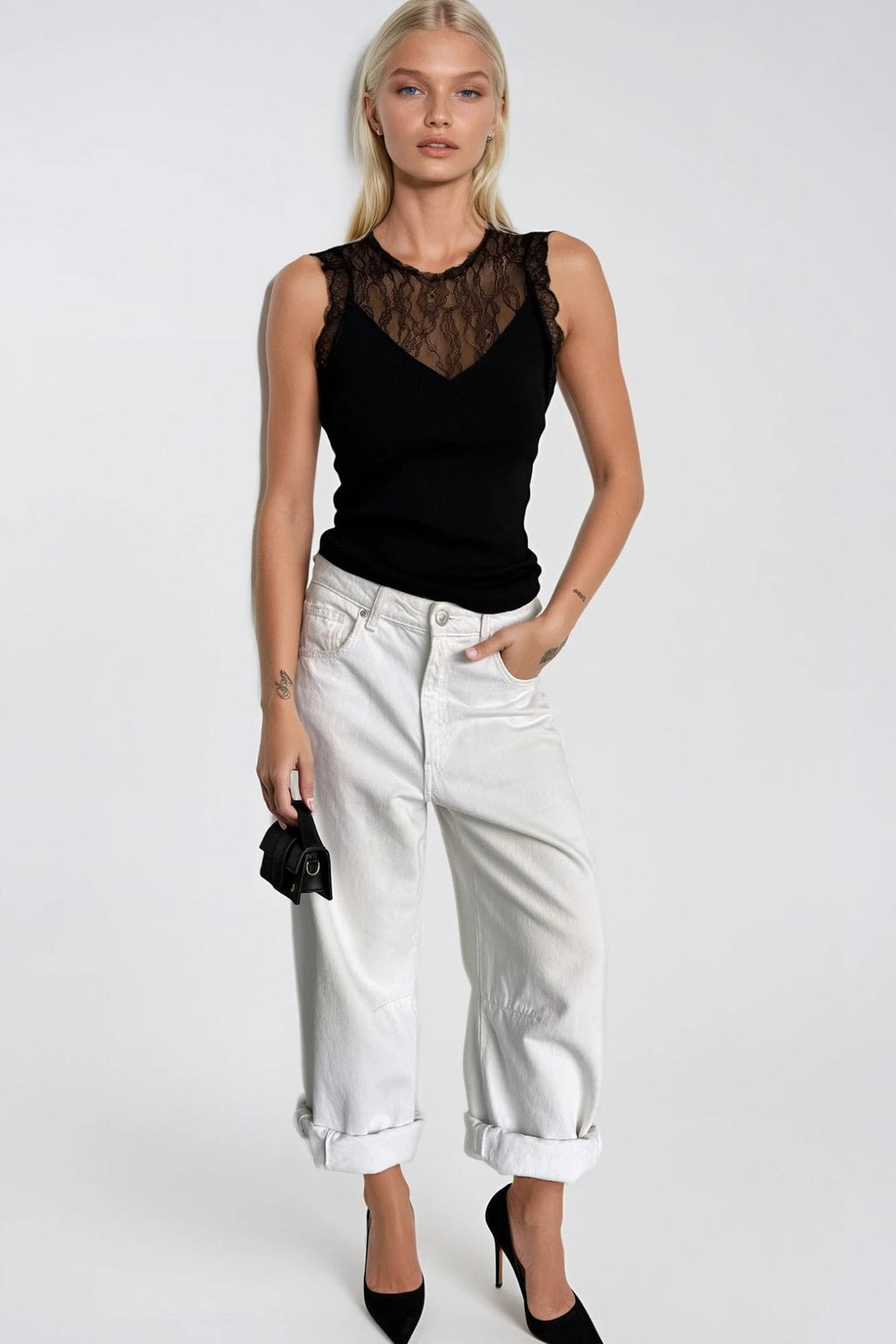 Lace Garnili Black Knit Blouse