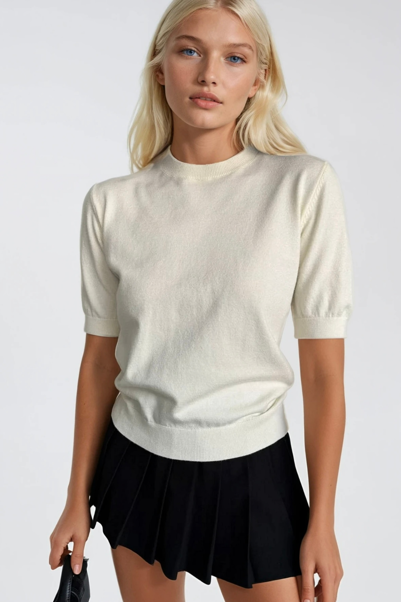 Crew Neck Short Sleeve White Knit Blouse
