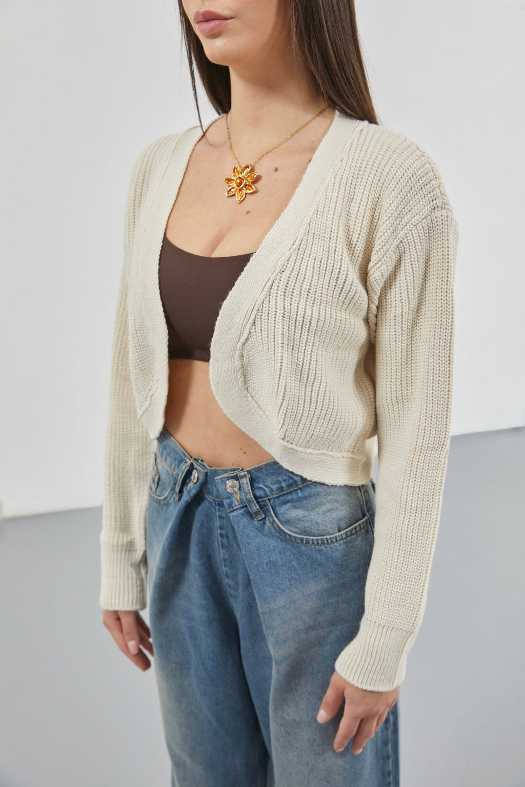 Crop Beige Knitted Cardigan with Piping