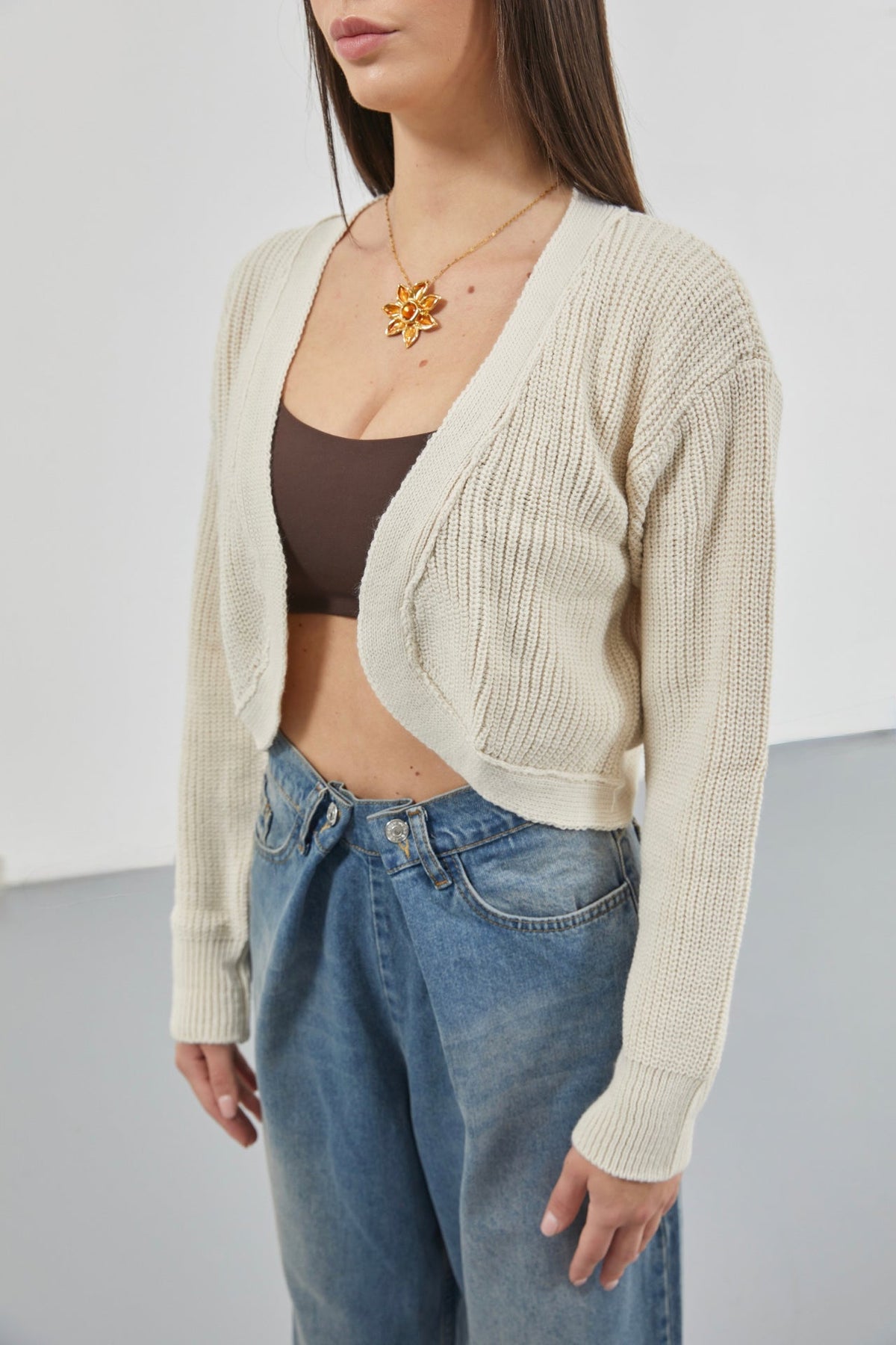 Crop Beige Knitted Cardigan with Piping