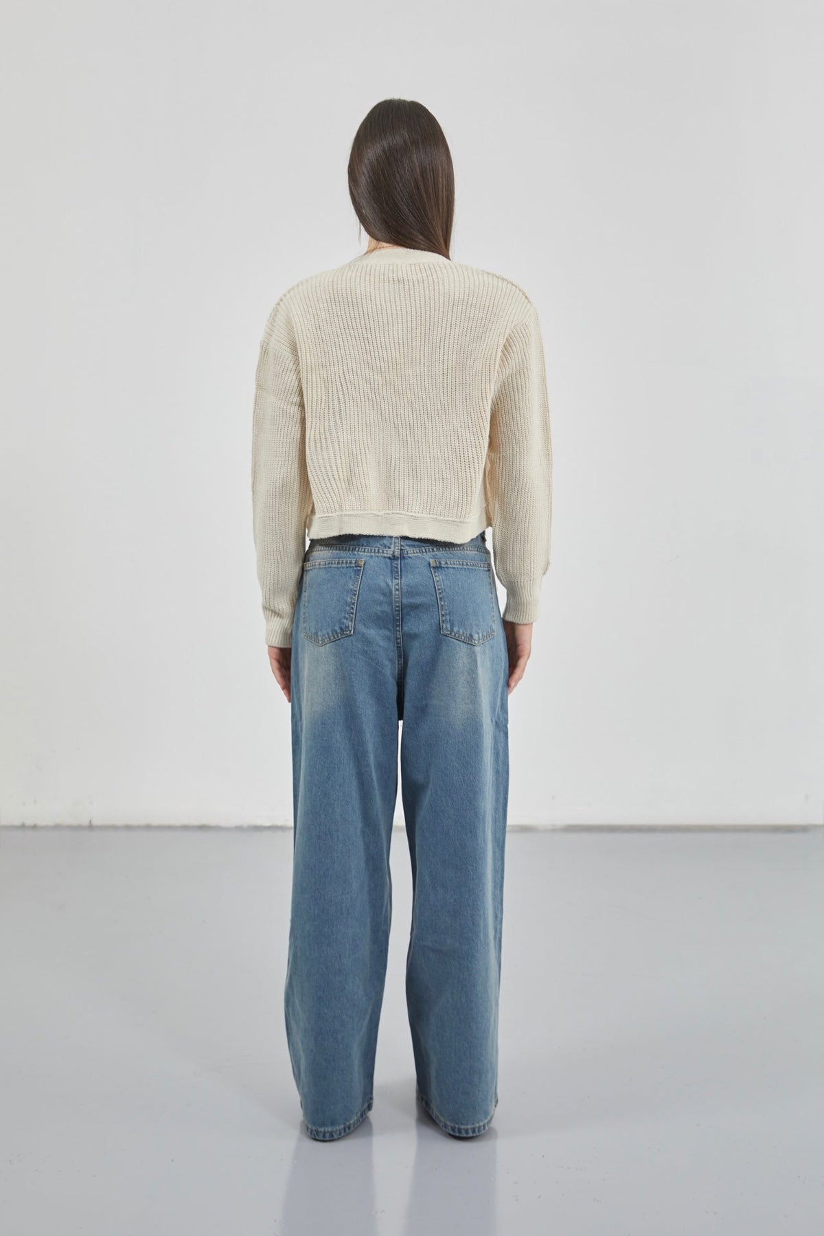 Crop Beige Knitted Cardigan with Piping