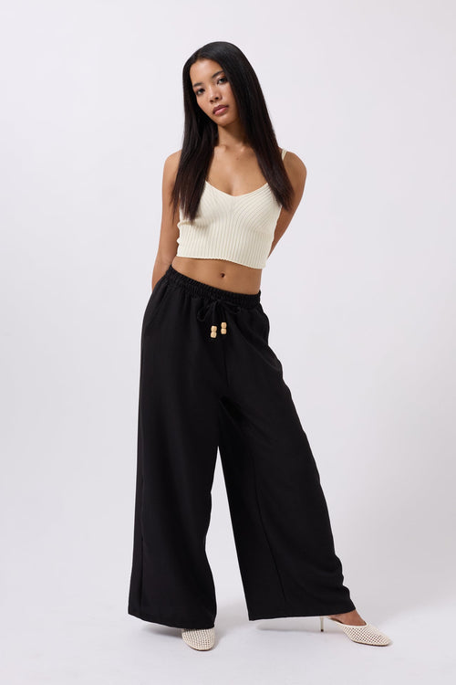 Accessory Detail Linen Black Pants