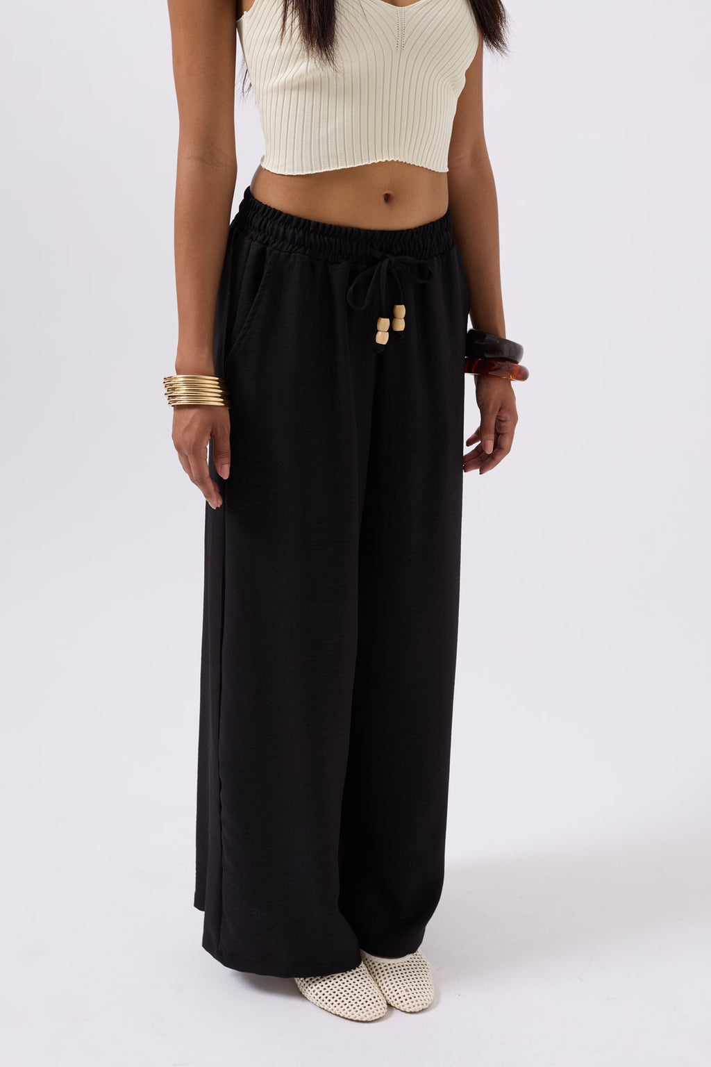 Accessory Detail Linen Black Pants