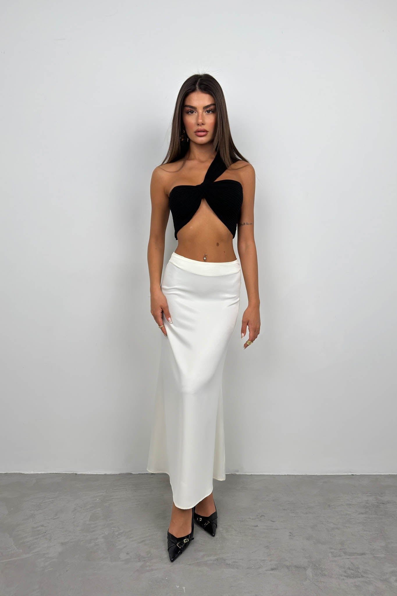 Asymmetric Tie One-Shoulder Black Crop