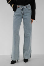 Asymmetric Waistt Hem Slit Blue Jeans