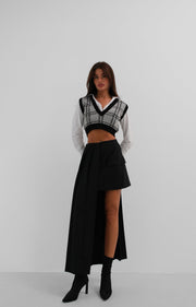 Asymmetric Cut Pleated Black Skirt