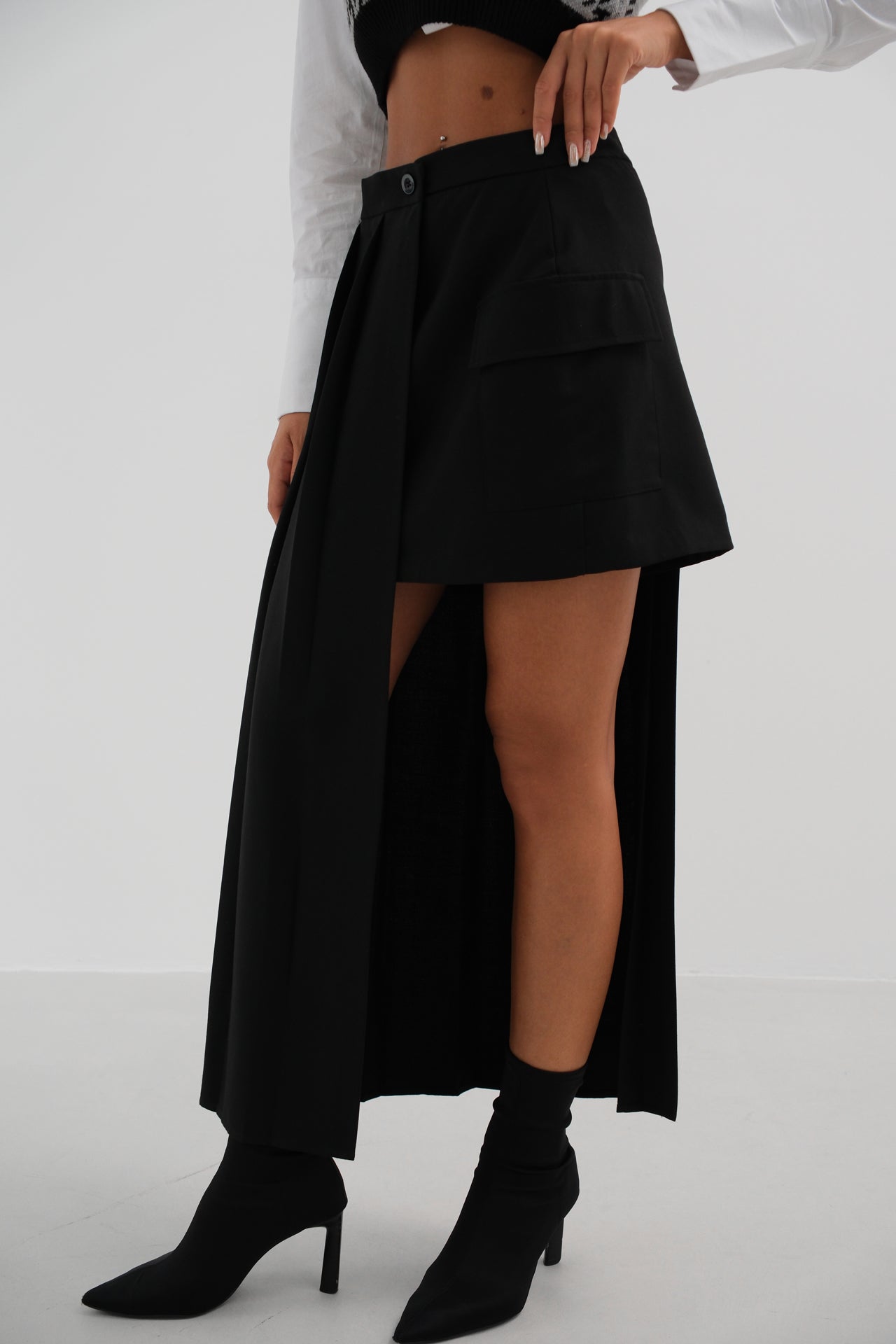 Asymmetric Cut Pleated Black Skirt