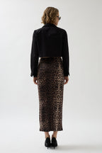 Asymmetric Kesim Black Crop Shirt