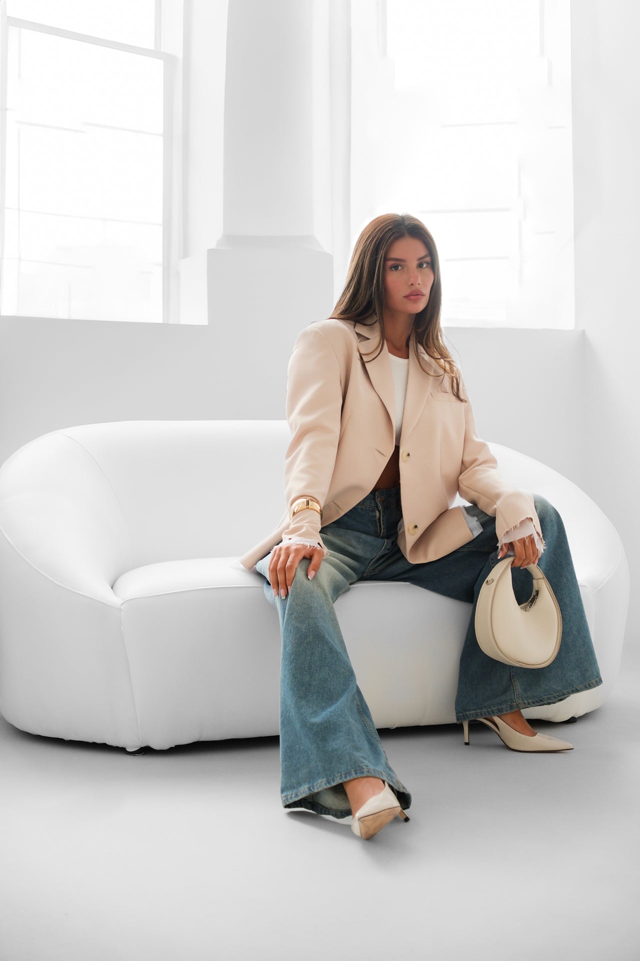 Lining Detail Shoulder-Padded Beige Blazer
