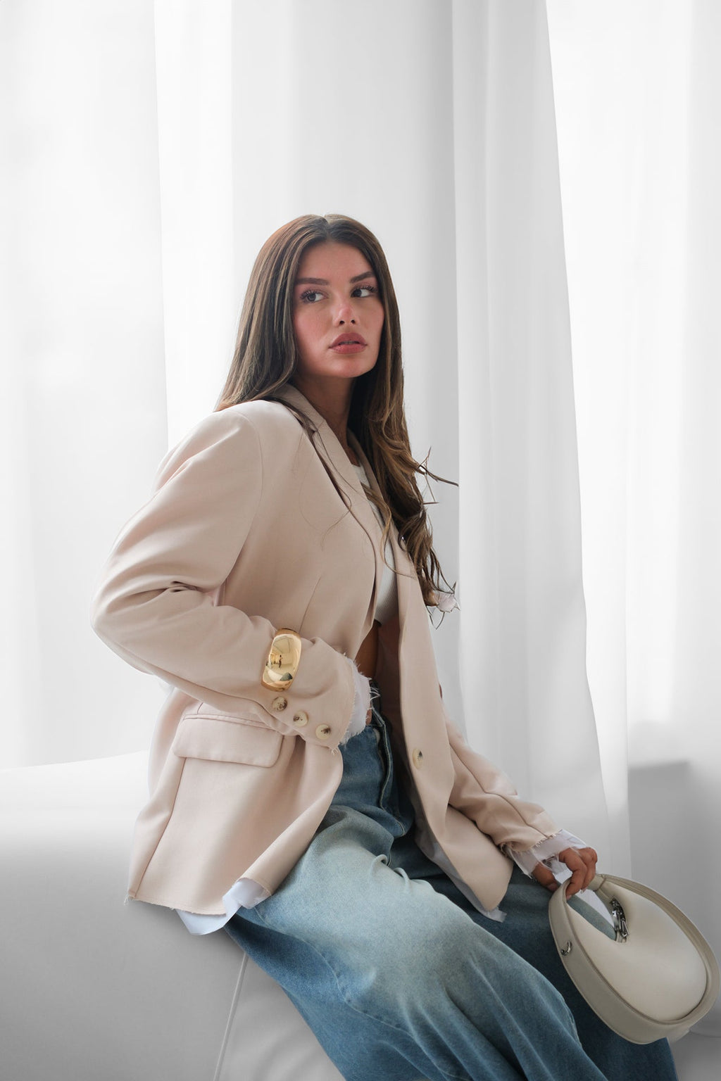 Lining Detail Shoulder-Padded Beige Blazer
