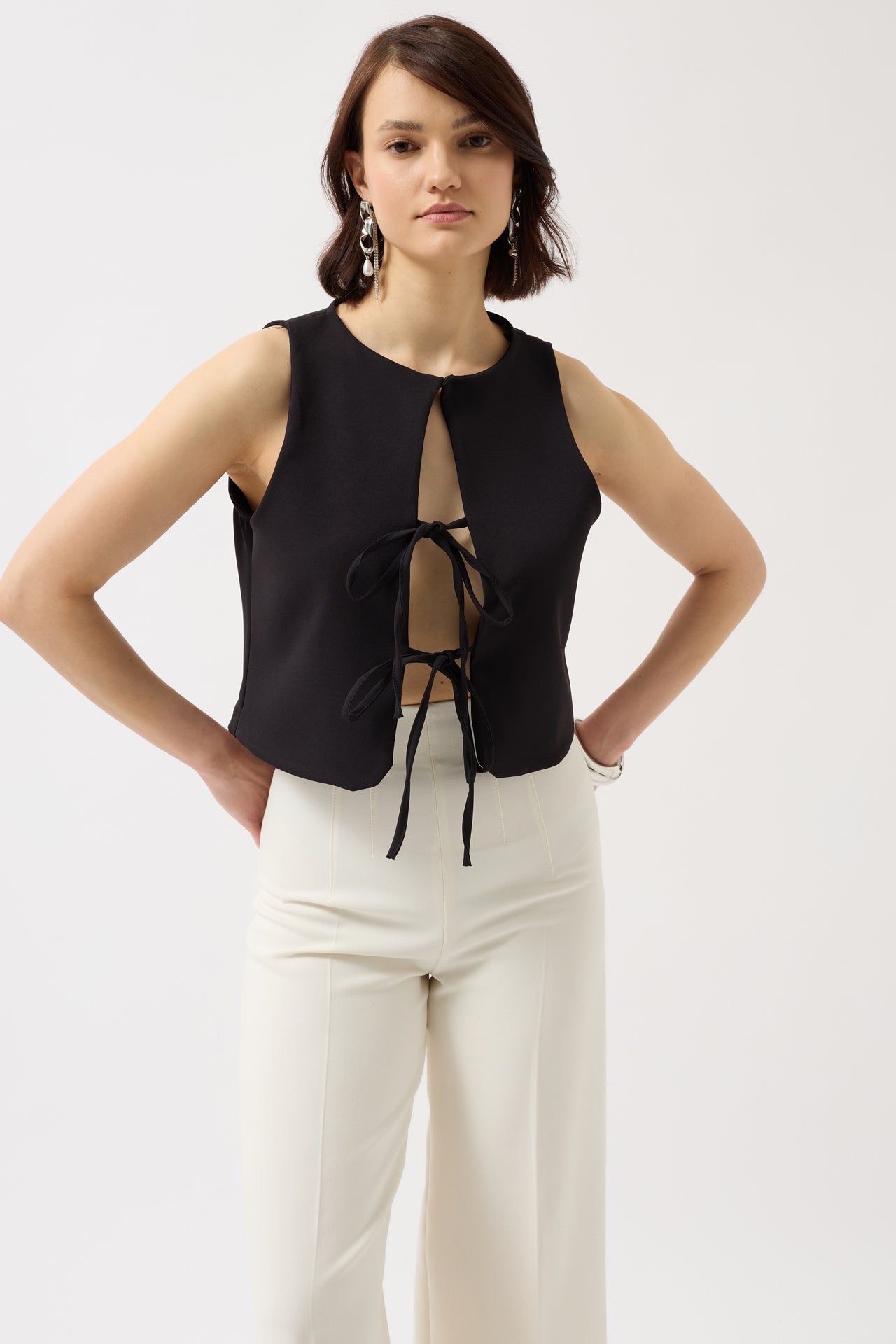 Tie Detail Low-Cut Black Blouse