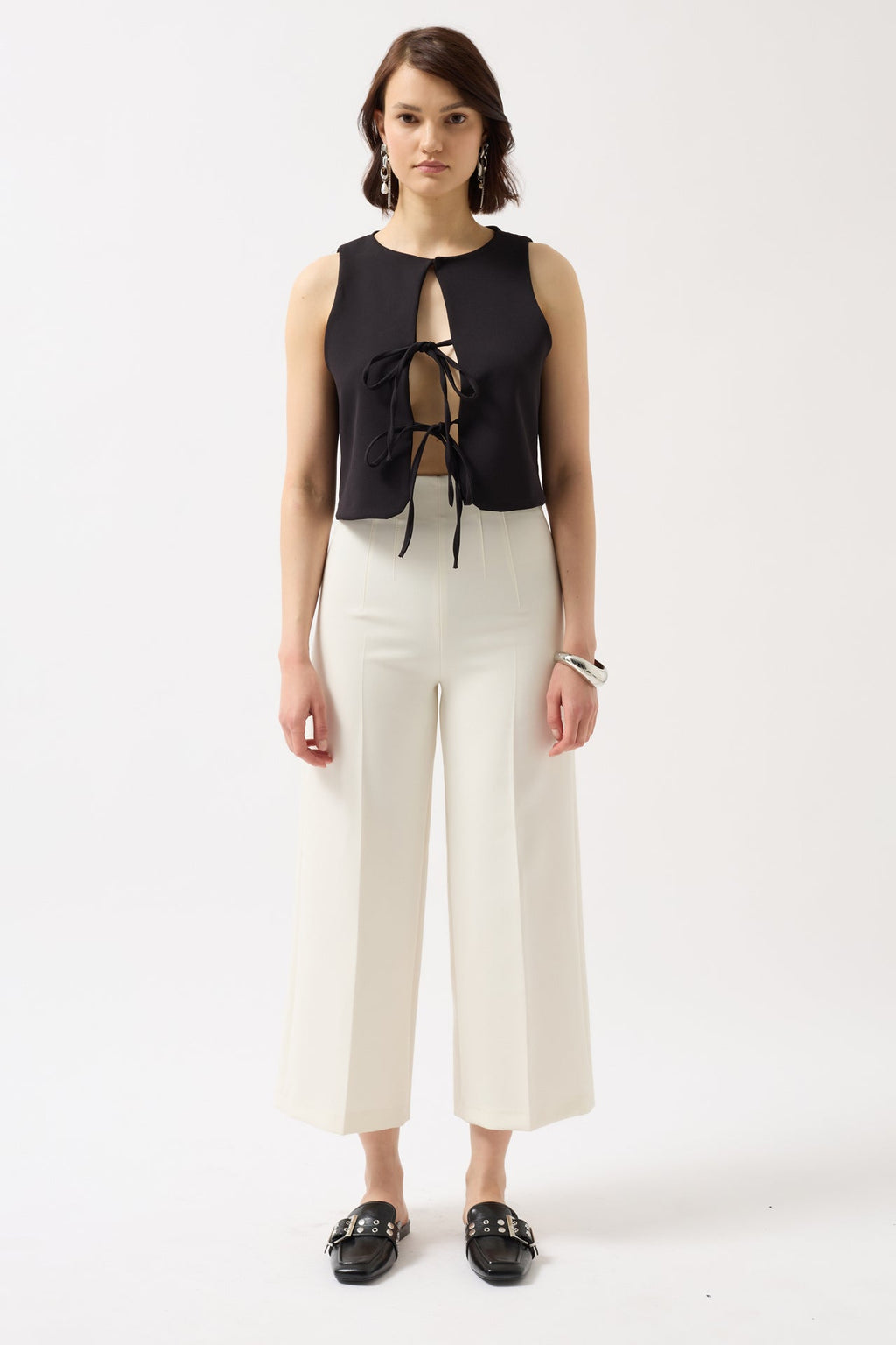 Tie Detail Low-Cut Black Blouse