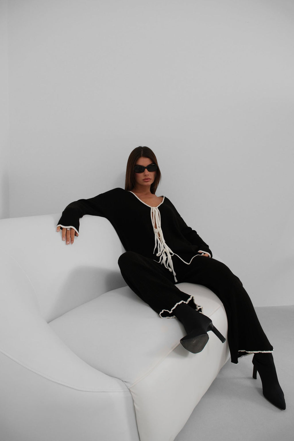 Lace-Up and Biye Detail Cardigan Pants Triko Black Set