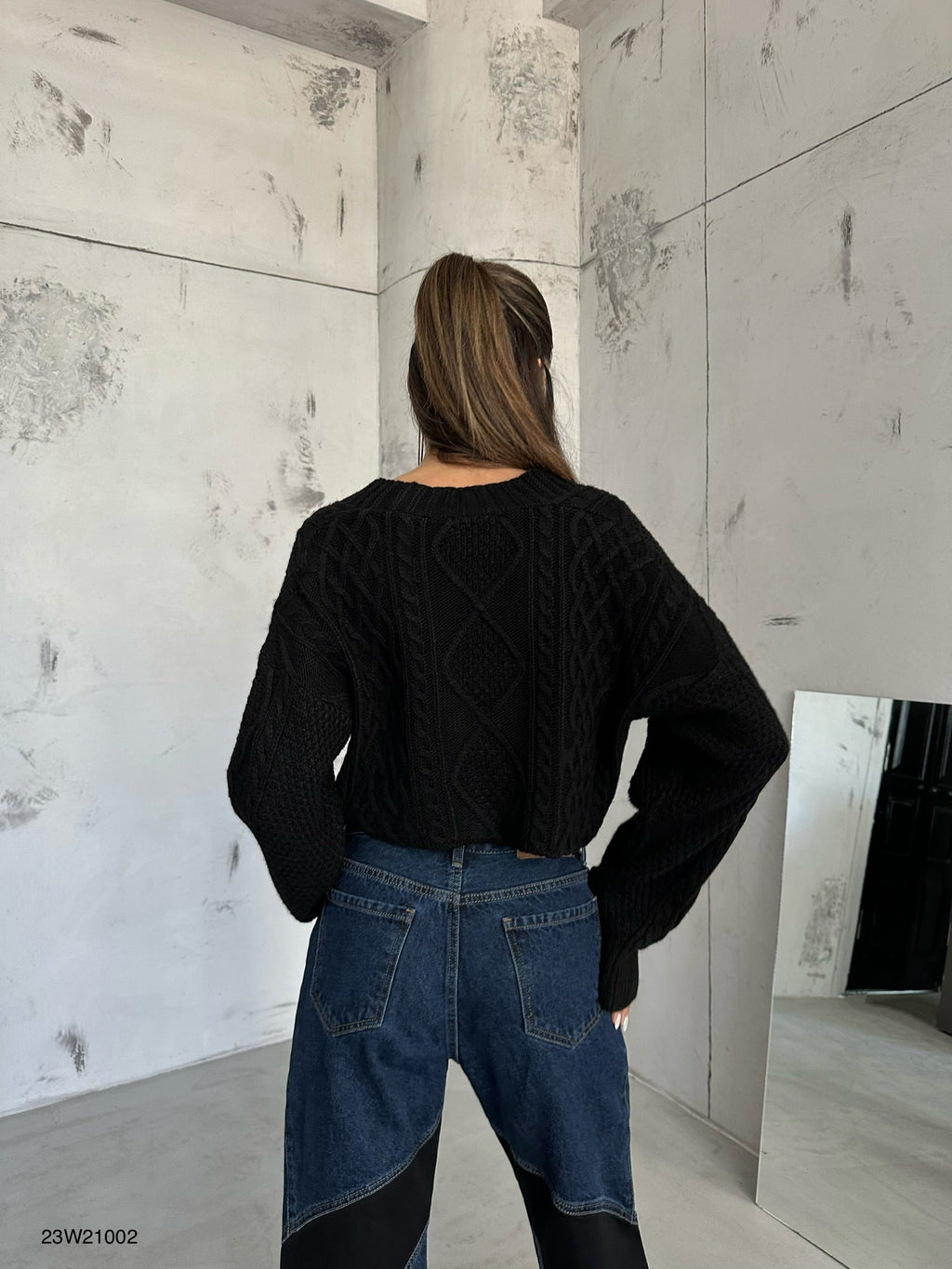 Diamond Pattern Gray Crop Fringed Cardigan
