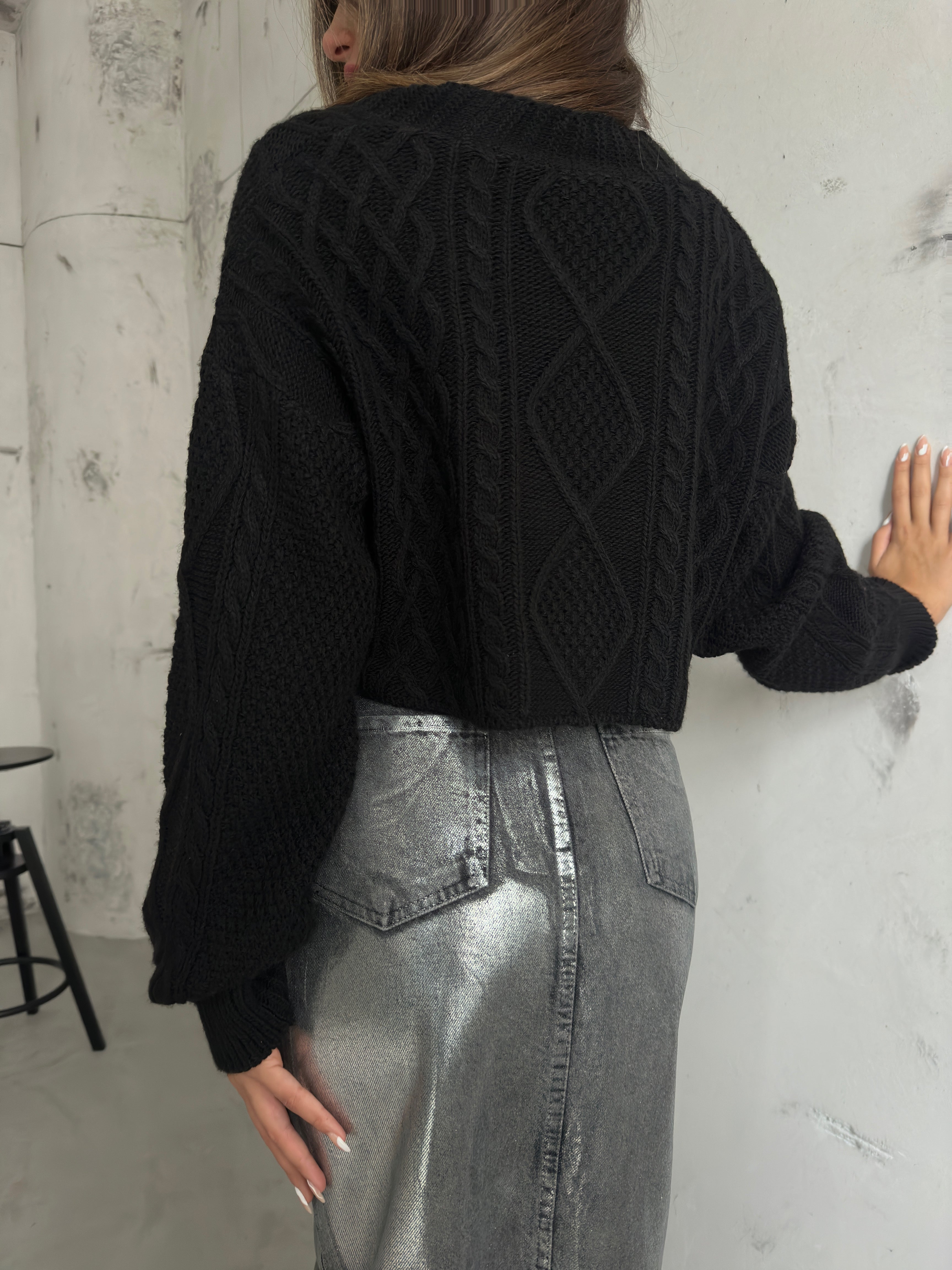 Diamond Pattern Gray Crop Fringed Cardigan