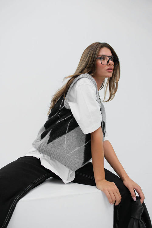 Baklava Patterned Gray Crop Sweater