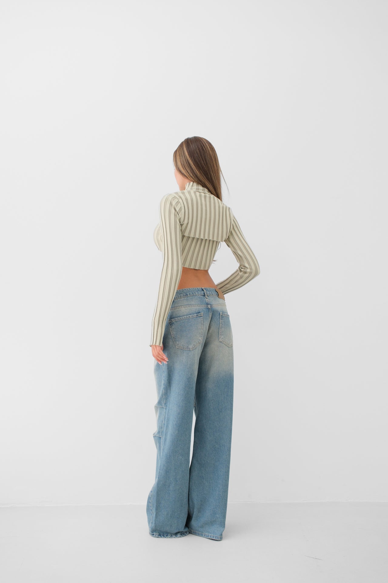 Turtleneck Beige Knit Crop