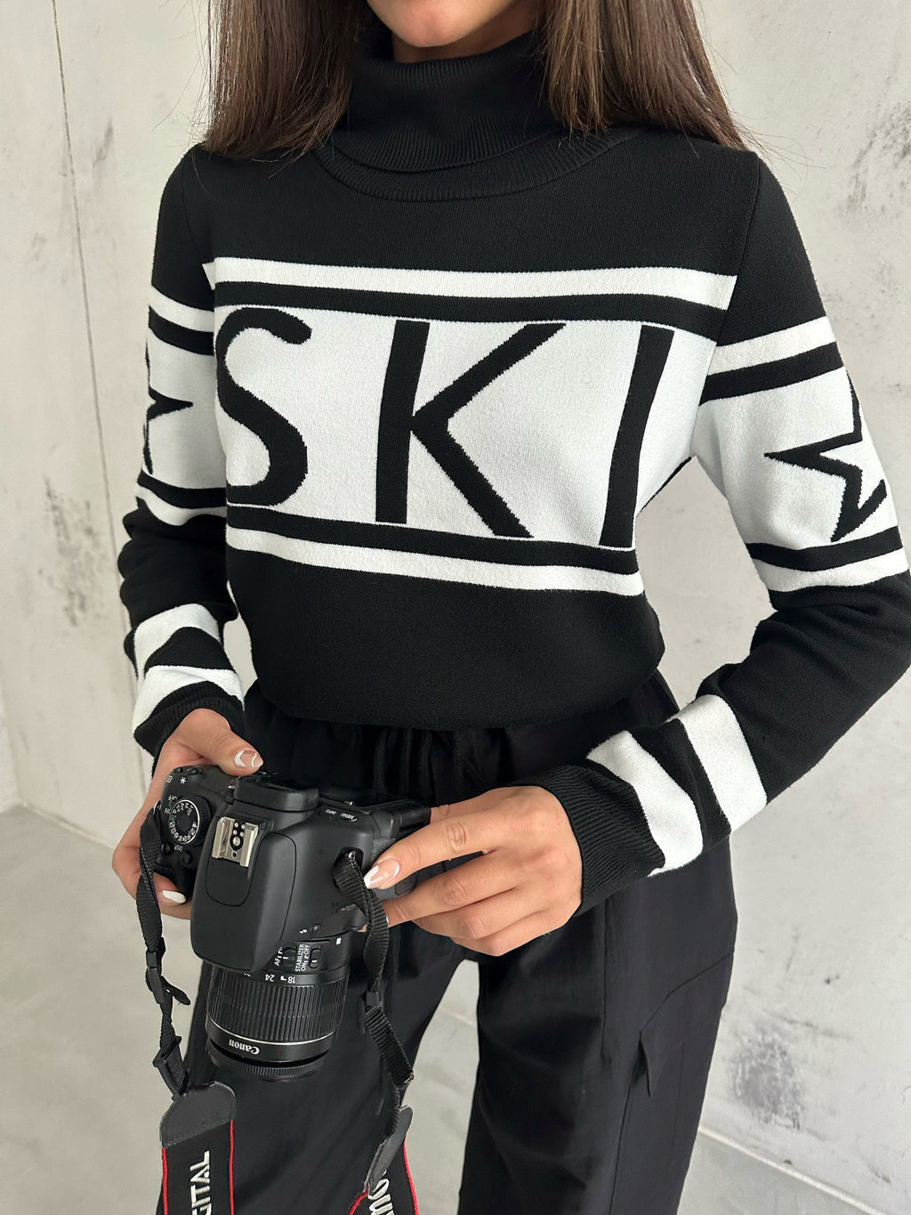 Turtleneck Jacquard Black Sweater