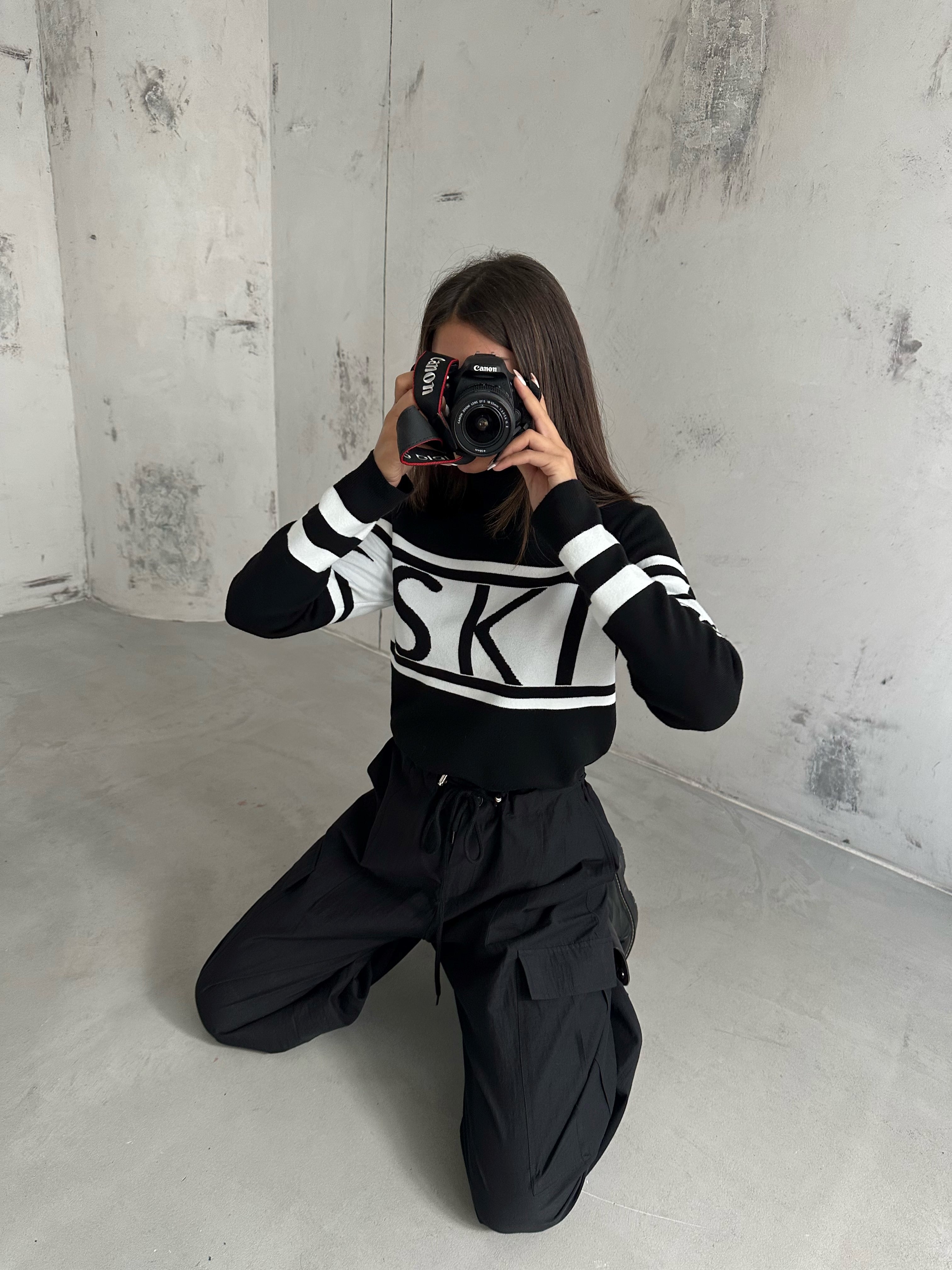 Turtleneck Jacquard Black Sweater