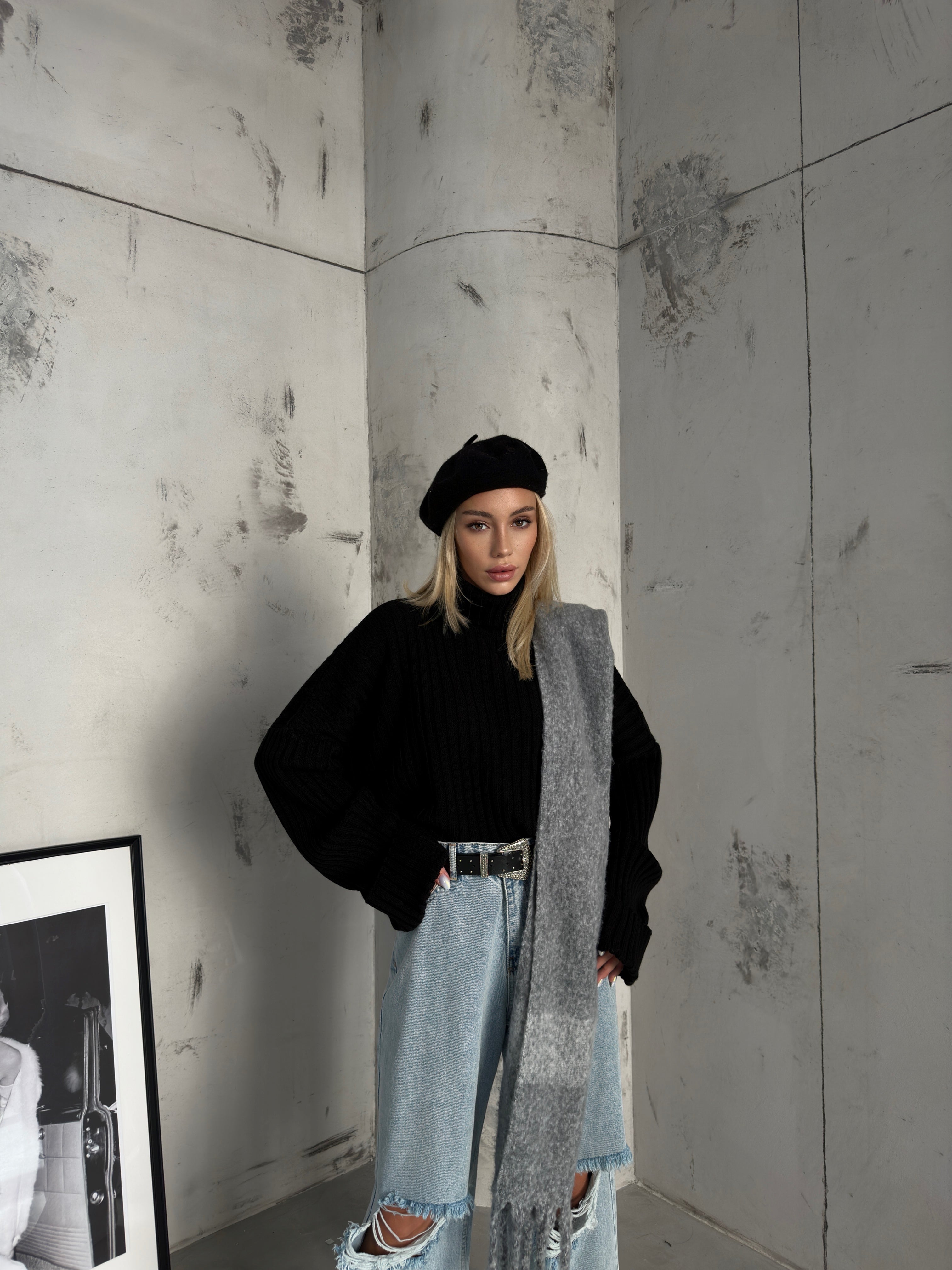 Turtleneck Fitilli Black Crop Sweater
