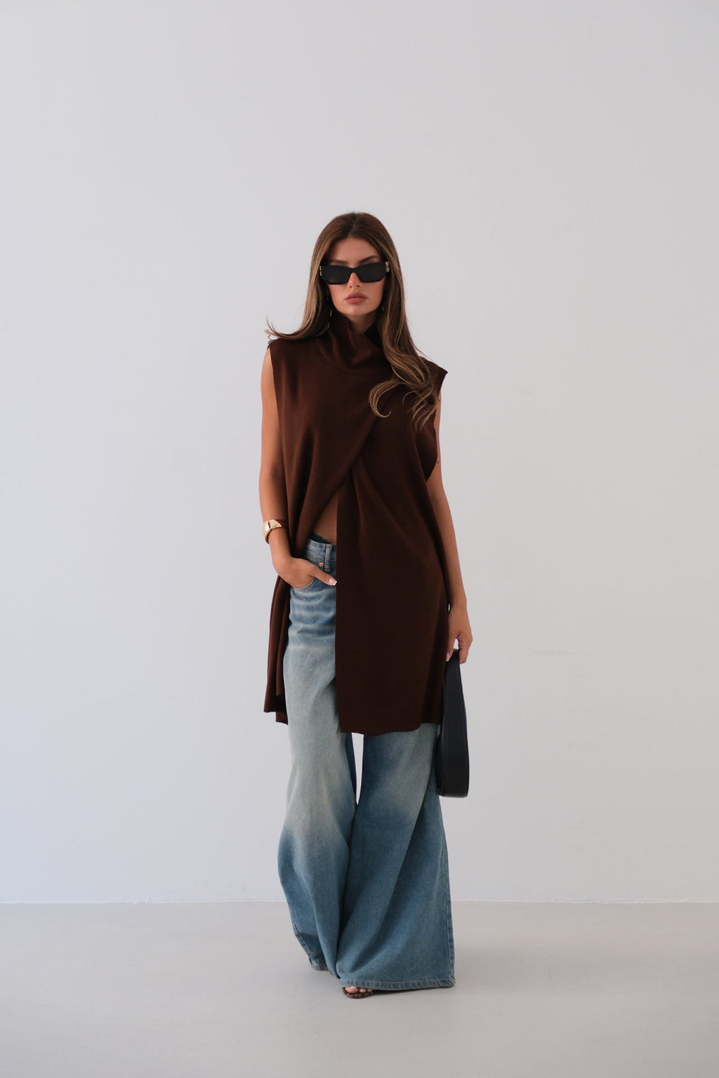 Turtleneck Sleeveless Brown Triko Poncho