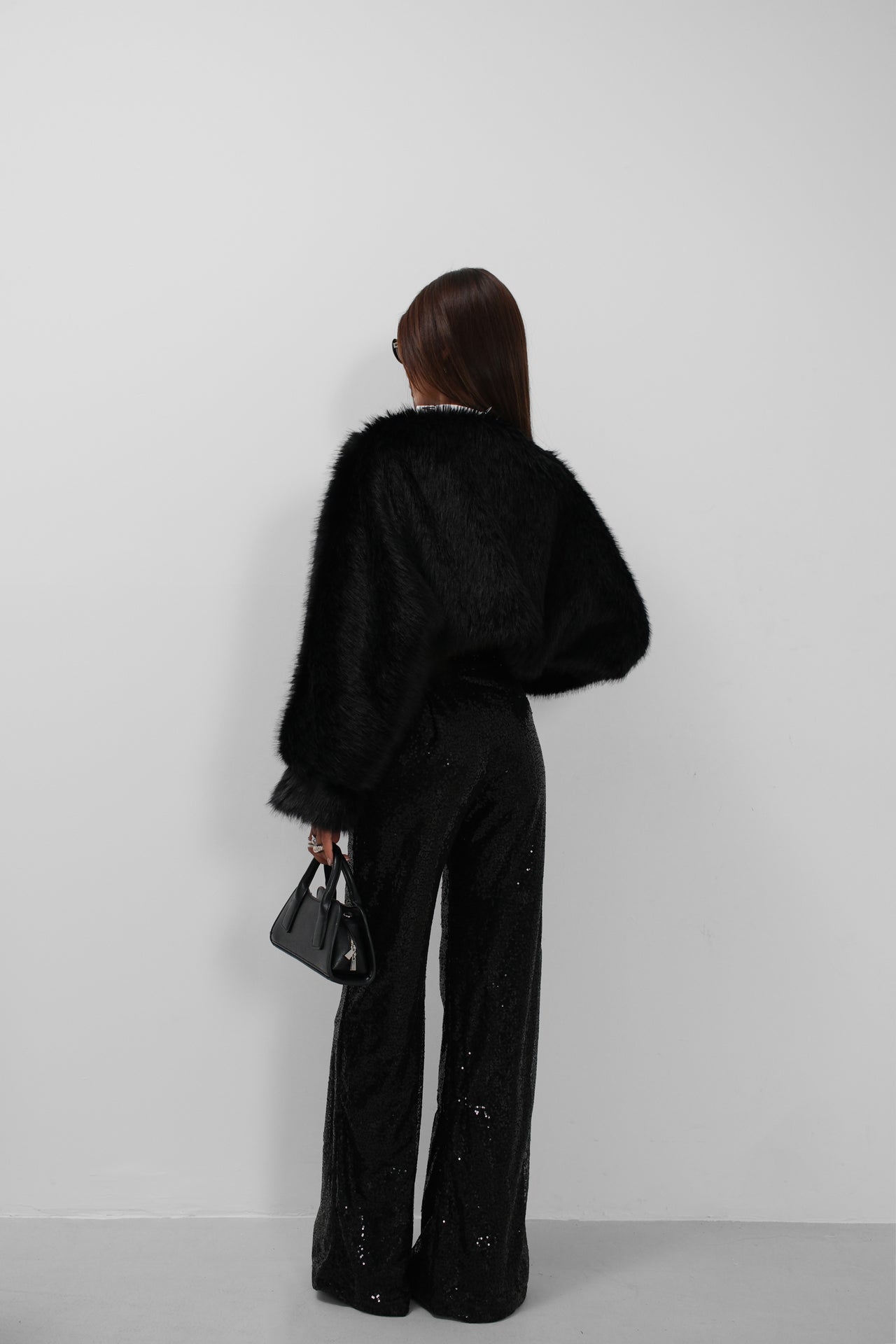 Balloon Sleeve Plush Black Sweatshirt