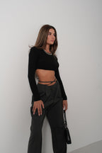 Basic Black Crop Knit Blouse