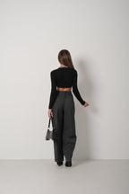 Basic Black Crop Knit Blouse
