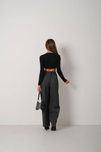Basic Black Crop Knit Blouse