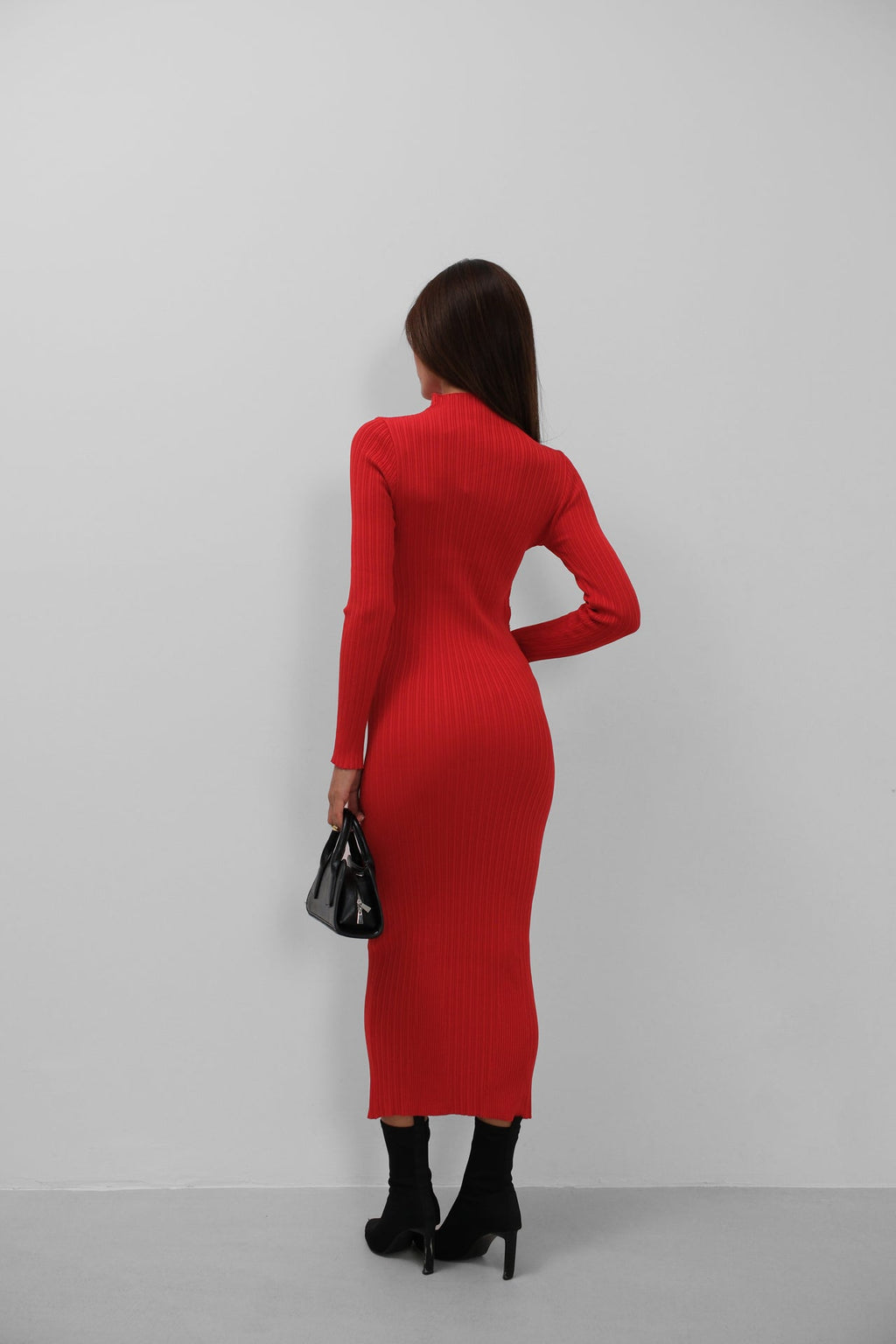 Waist Cut-Out Accessory Detail Knit Red Dress
