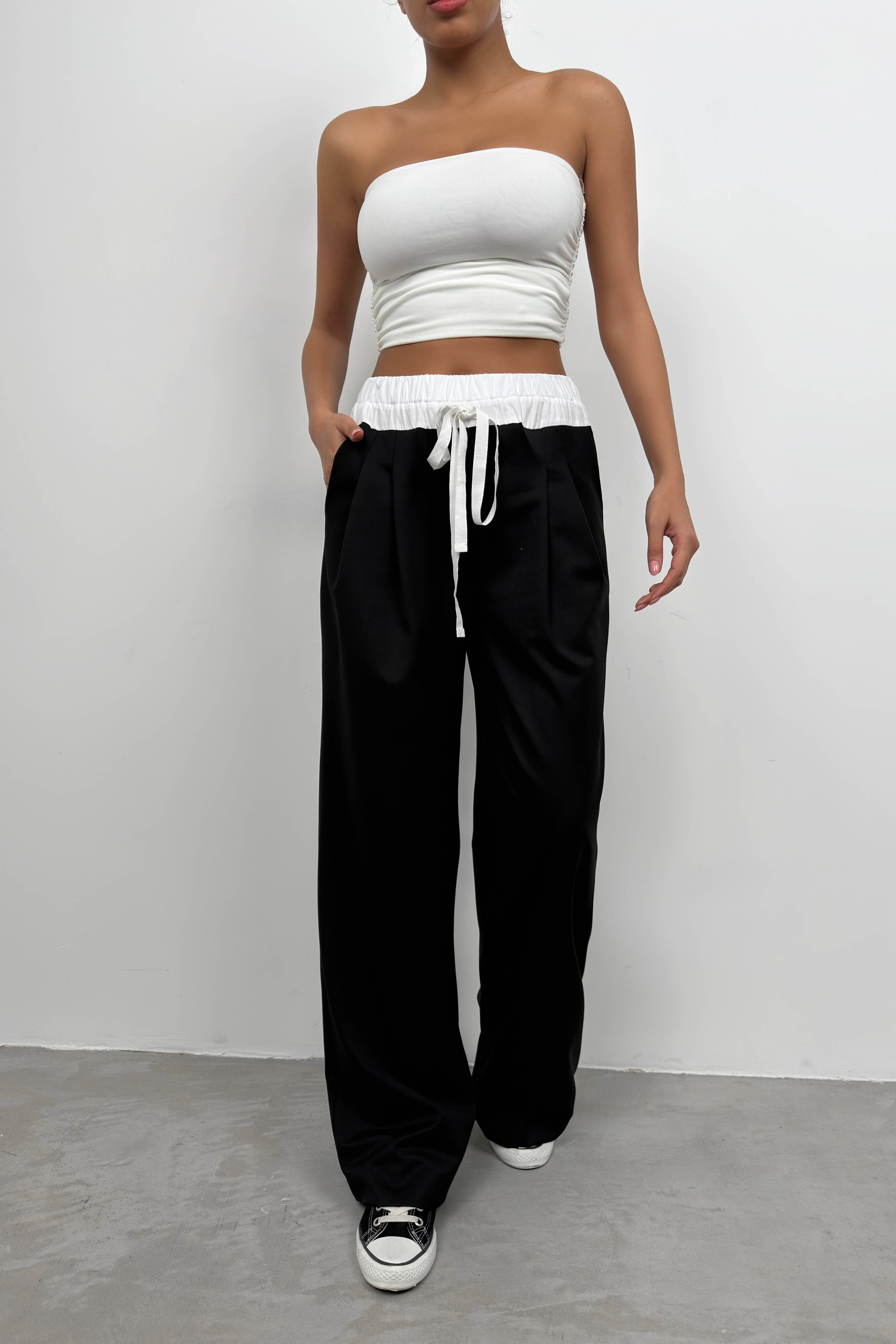 Elastic Waist Boxer Detail Black Pants