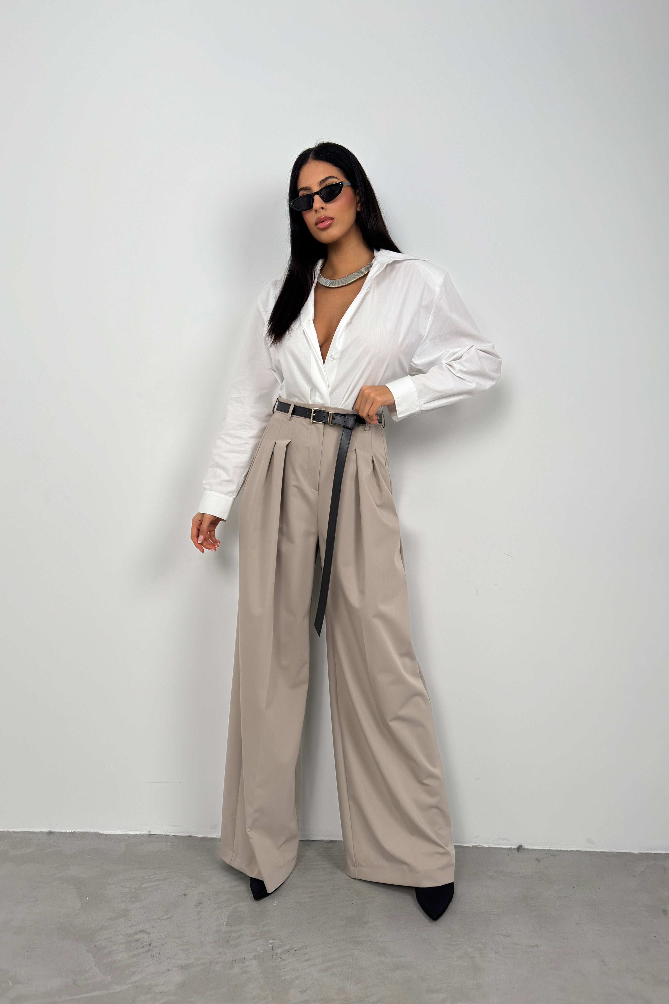 Waist-Fitted Shoulder-Padded White Shirt