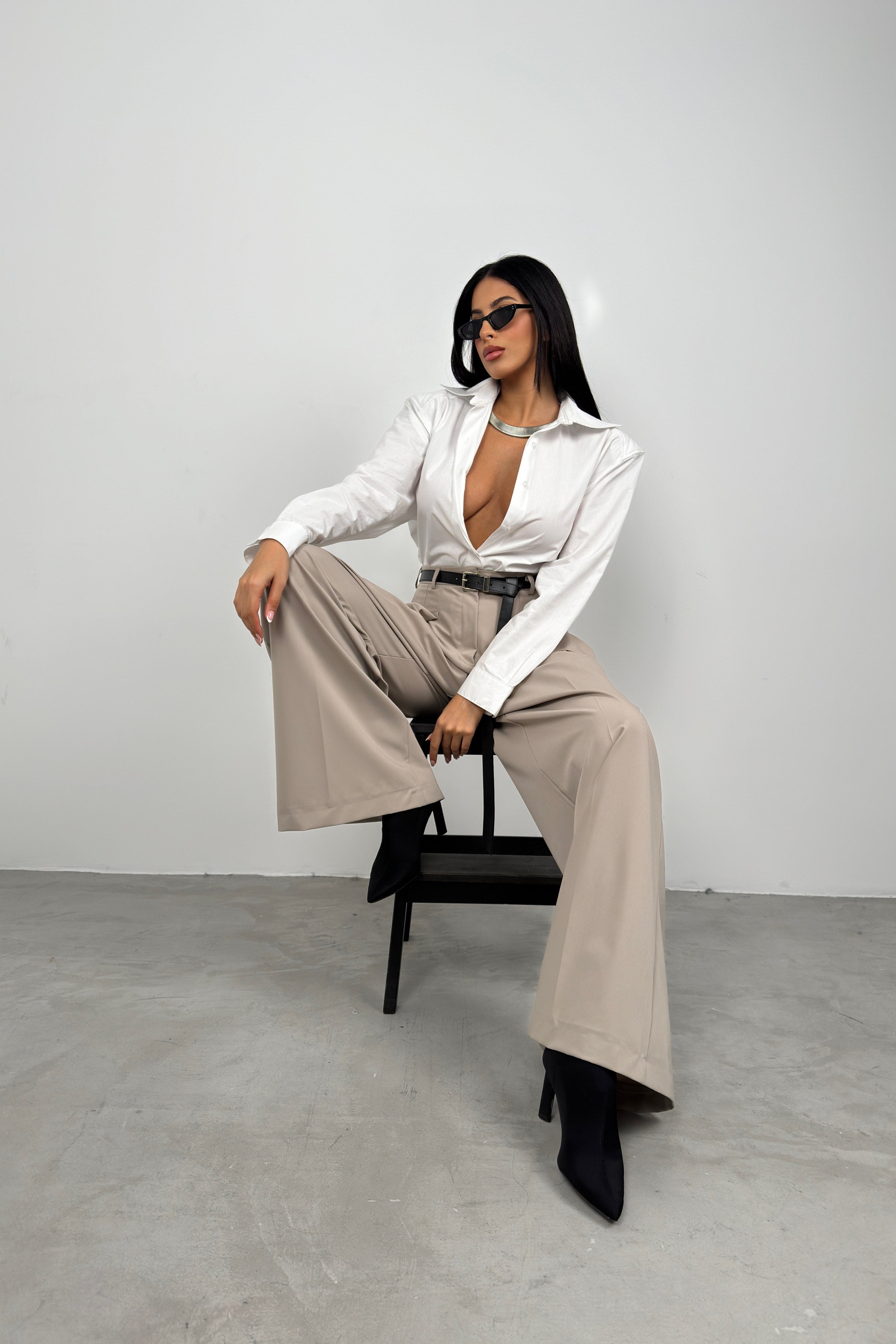 Waist-Fitted Shoulder-Padded White Shirt